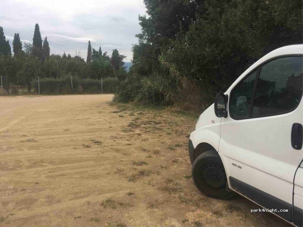 (66200) Elne - 500F Route de Bages — foto