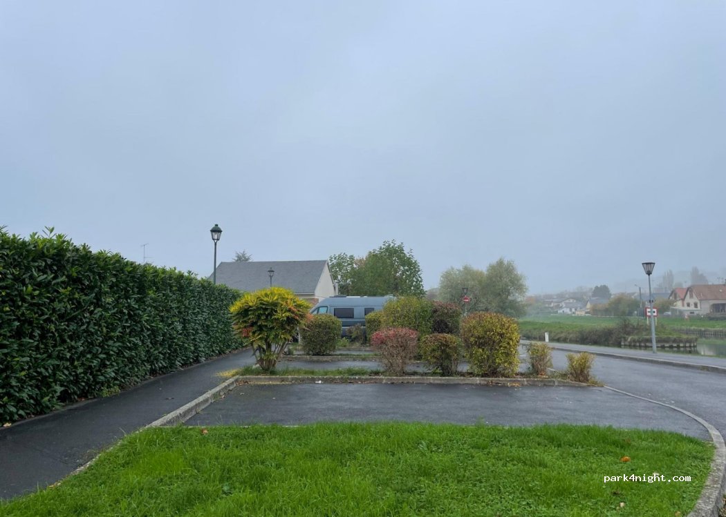 (08210) Mouzon - 1 Rue du Moulin Lavigne — foto 5