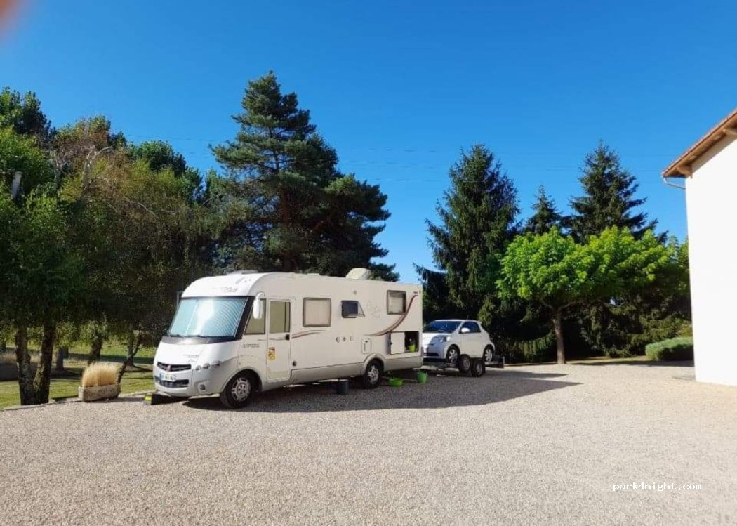 Domaine Maison de la Reine — foto 2