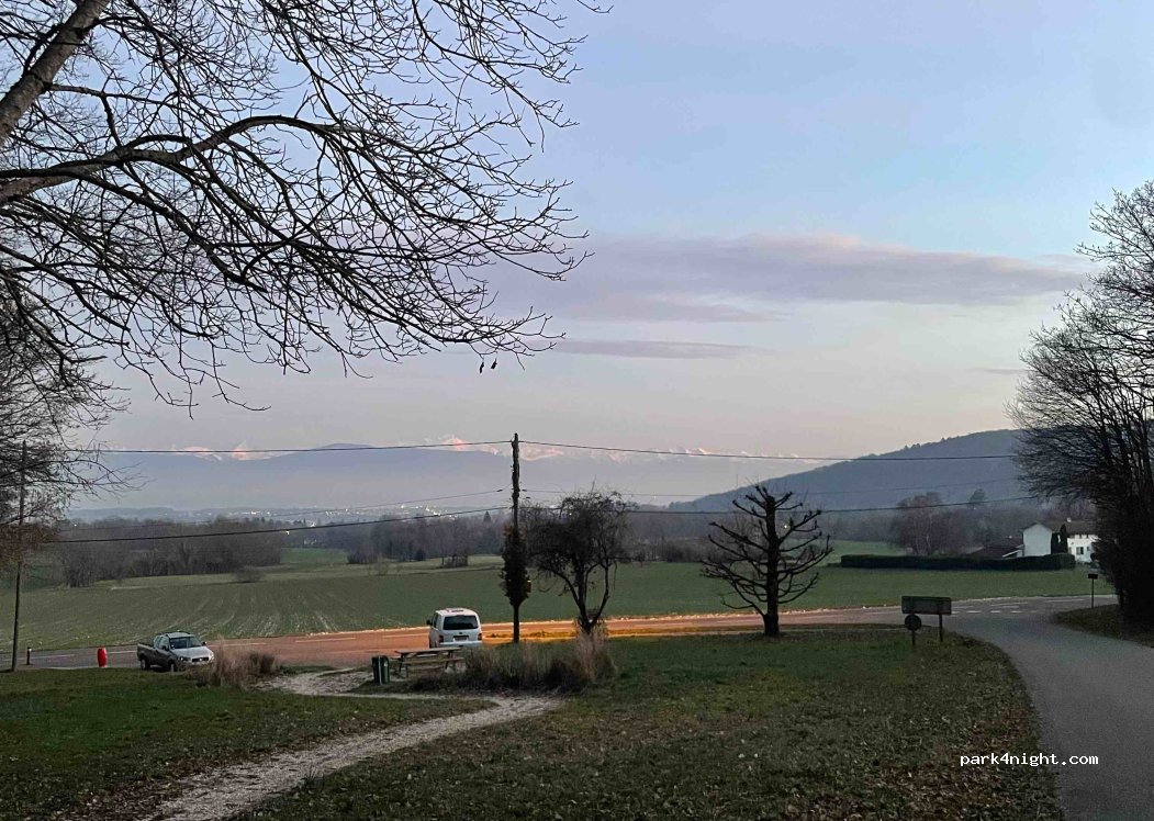(01220) Divonne-les-Bains - 2051 Chemin de la Vie de L’Etraz — foto