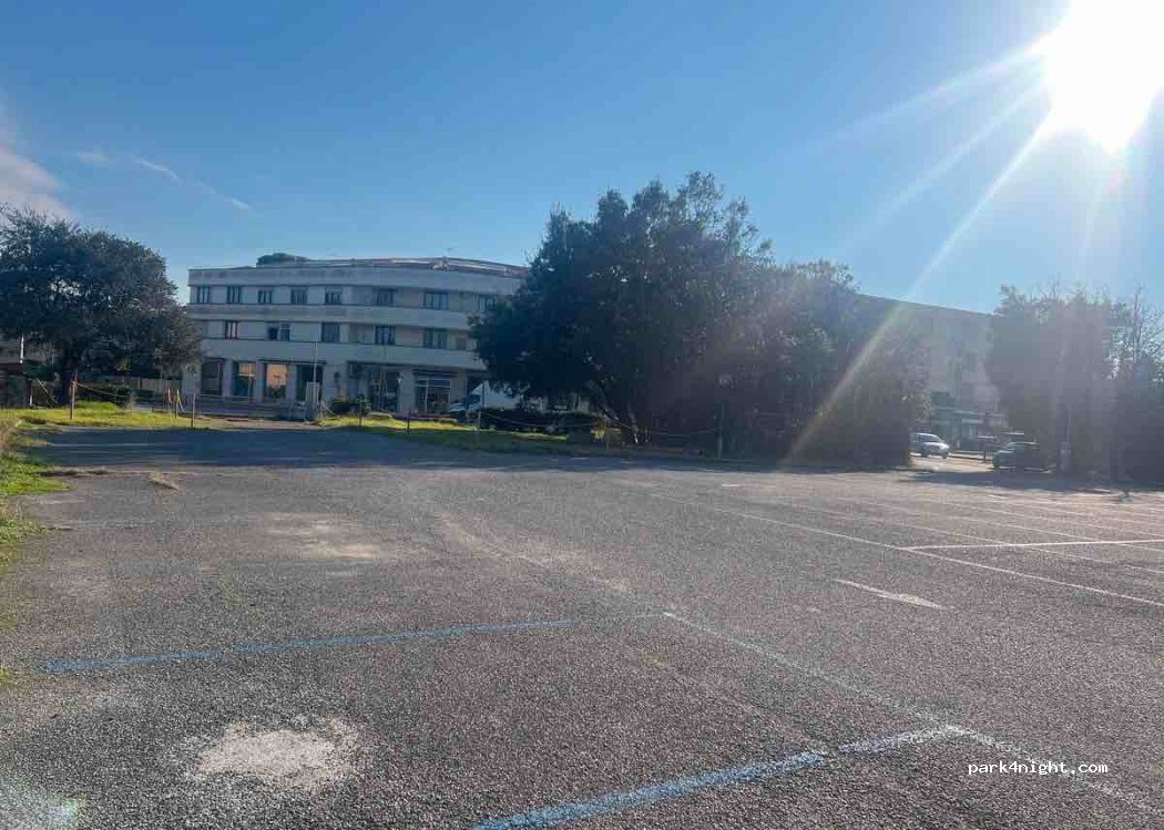 (56128) Tirrenia - 14 Largo Riviera — foto