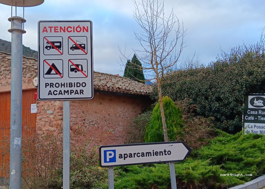(26226) San Millán de la Cogolla - 1 Calle Mayor — foto