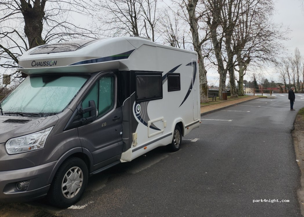 (42450) Sury-le-Comtal - 83 Chemin des Maraiches — foto 2