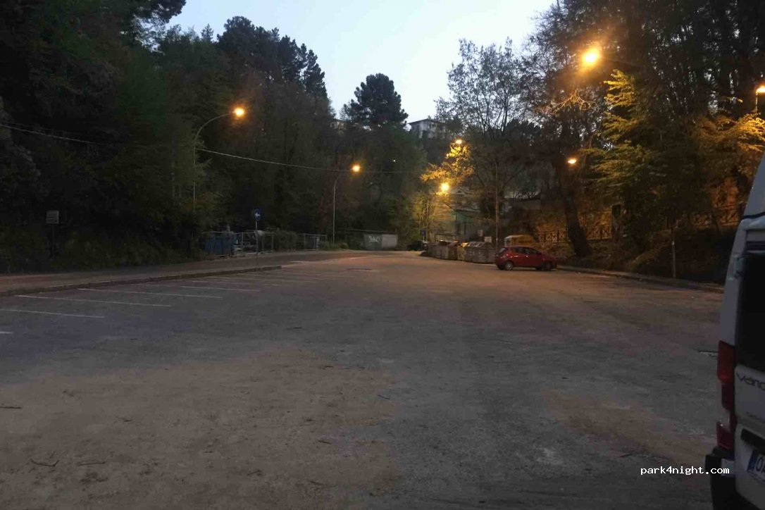 (54100) Massa - 108-126 Via dei Colli — foto