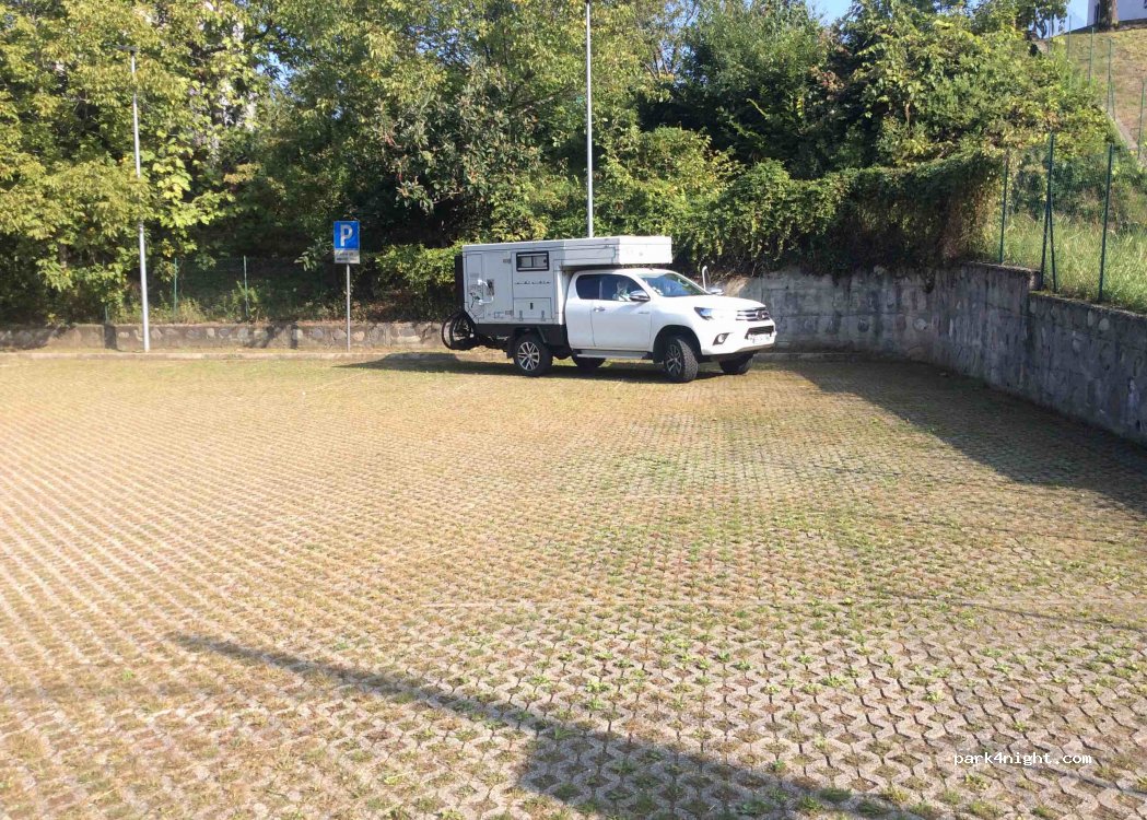 (21010) Porto Valtravaglia - 35 Via Girelli — foto 2