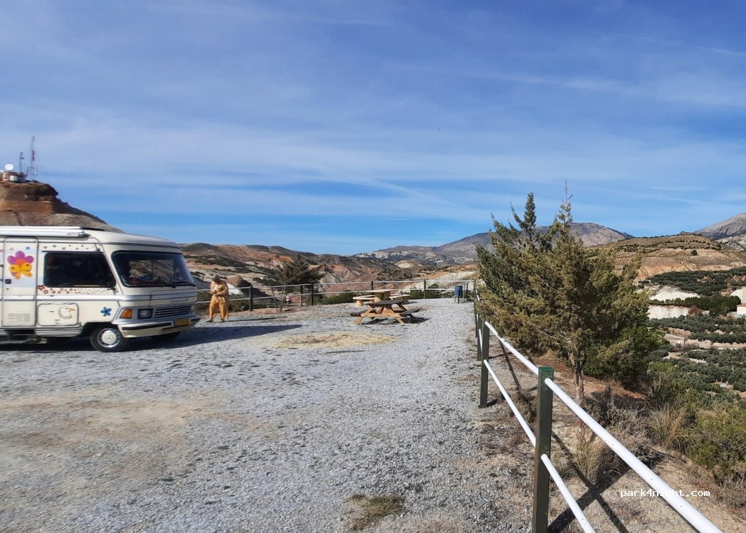 (23486) Hinojares - Carr. de Huesa — foto 2
