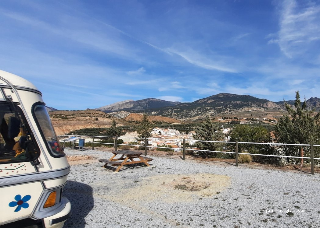 (23486) Hinojares - Carr. de Huesa — foto 3
