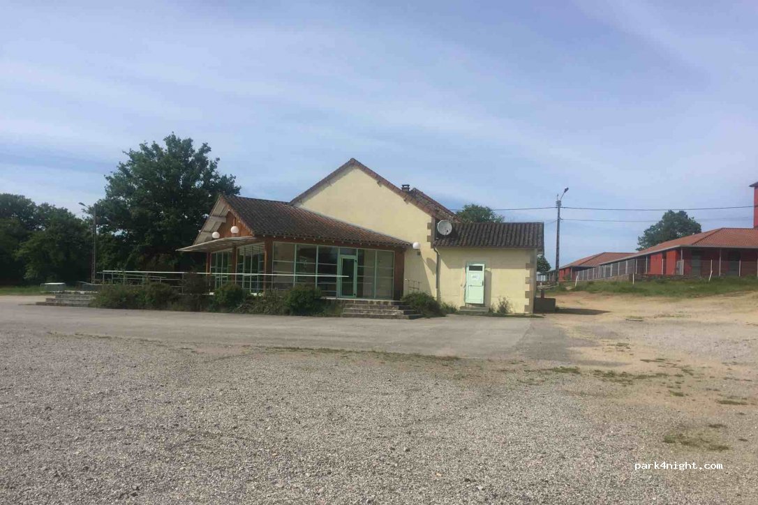 (87130) Châteauneuf-la-Forêt - 9 Route du Puy Chat — foto 2