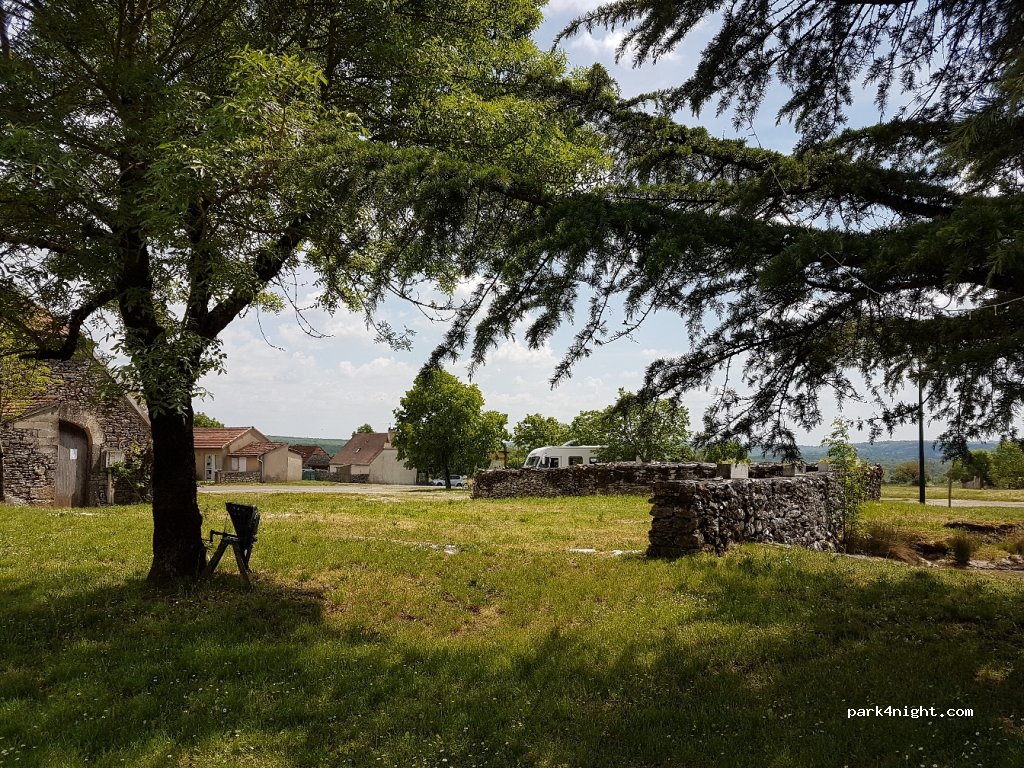 (46240) Fontanes-du-Causse - 3 D42 — foto