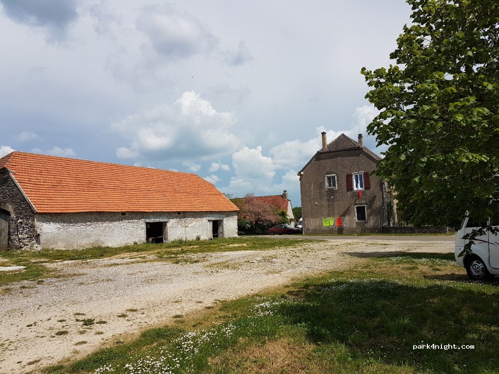 (46240) Fontanes-du-Causse - 3 D42 — foto 2