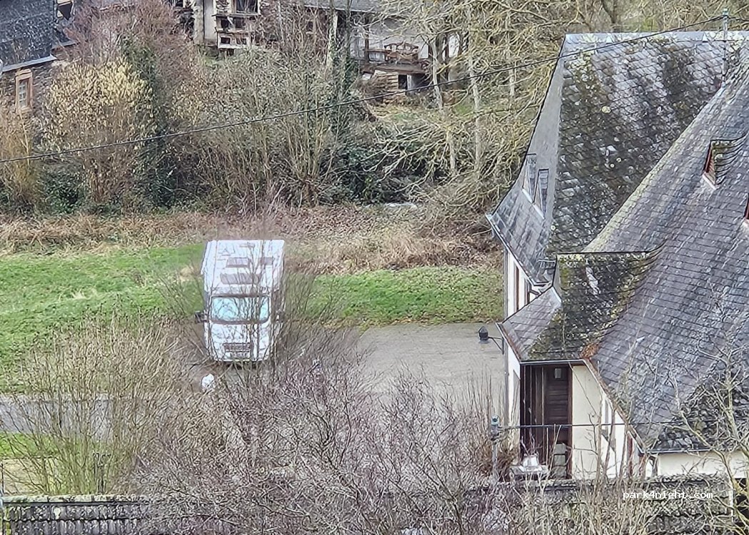 Wohnmobilstellplatz am Weingut Gorges-Müller — foto