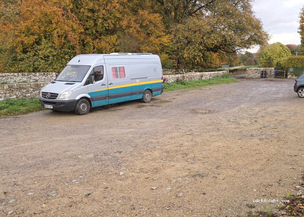 (GL6 7JA) Miserden - Unnamed Road — foto 3