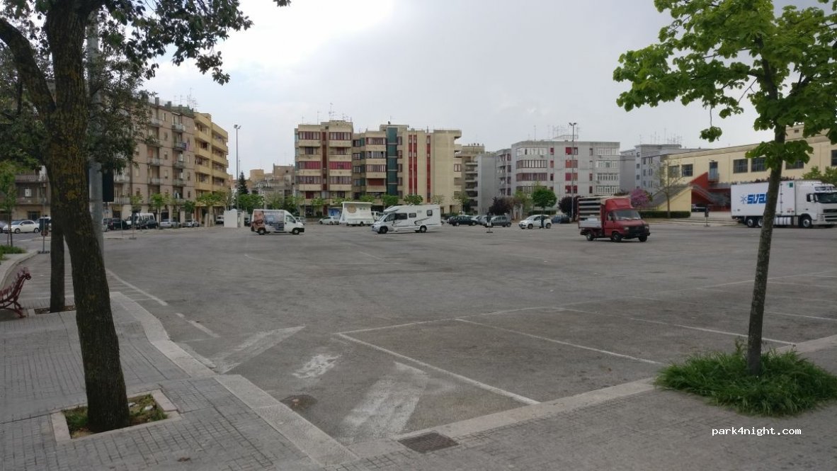 (74015) Martina Franca - Piazza Filippo d'Angiò — foto 2