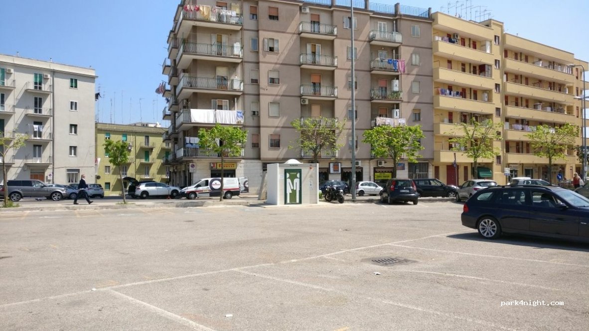 (74015) Martina Franca - Piazza Filippo d'Angiò — foto 3