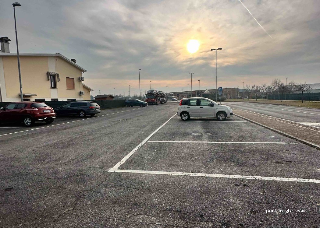 (46020) Pegognaga - 78 Viale San Lorenzo — foto
