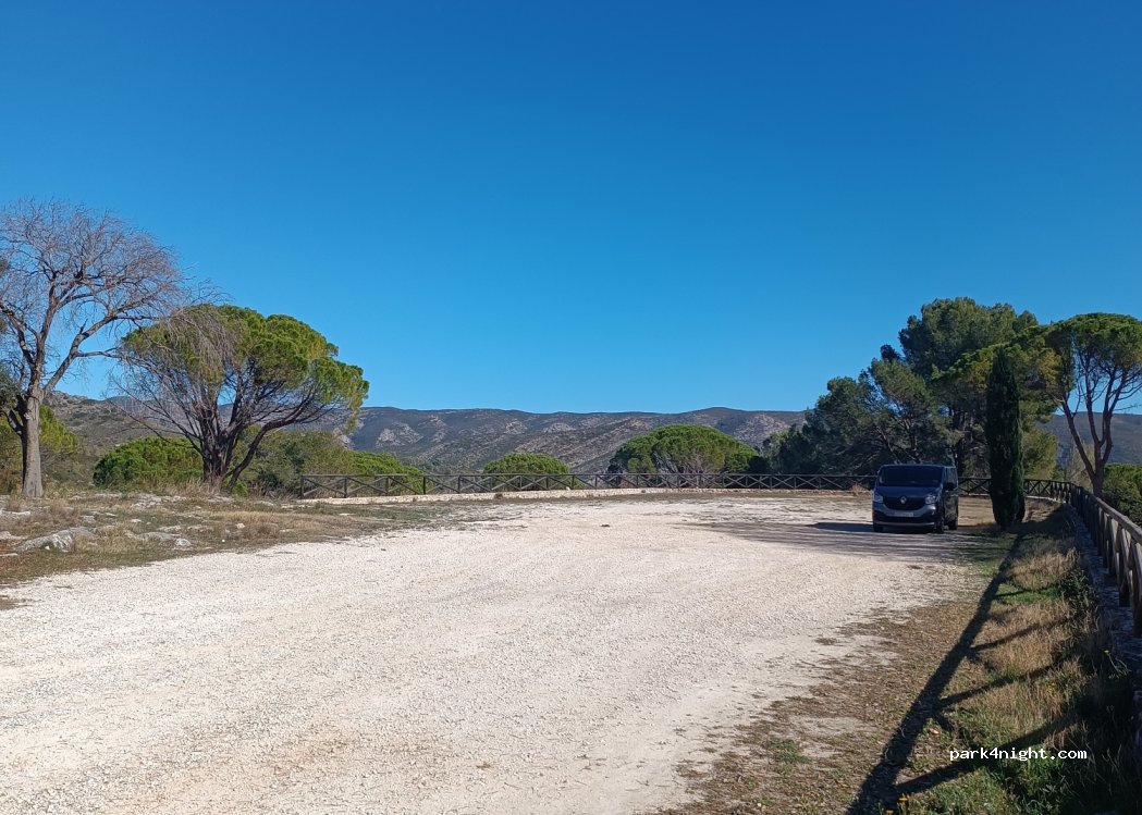 (46838) Luchente - Unnamed Road — foto