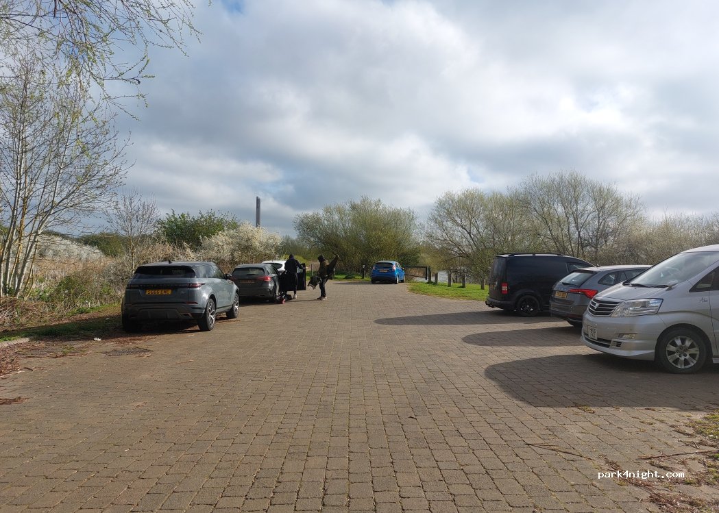 (NN4 8JL) Northampton - Loverose Wy — foto 2