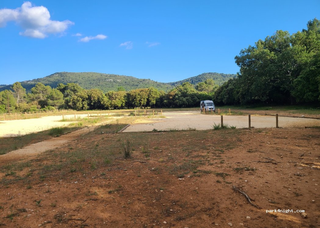 (83870) Signes - Chibron — foto 3