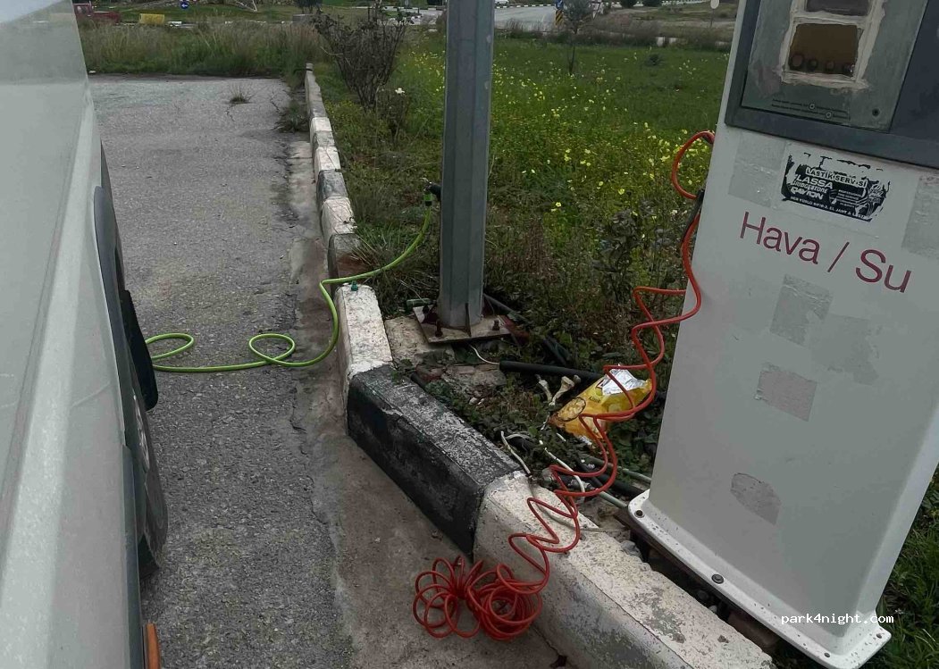 (99610) Geçitkale - Unnamed Road — foto
