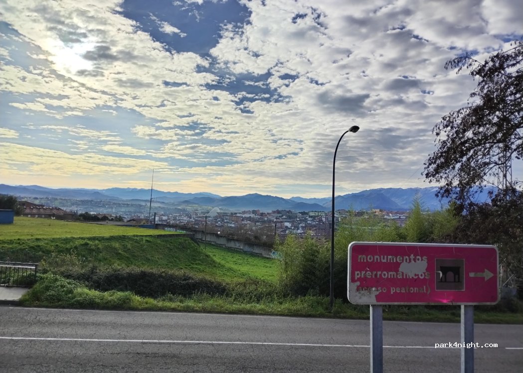(33194) Oviedo - 6D Avenida de los Monumentos — foto 2