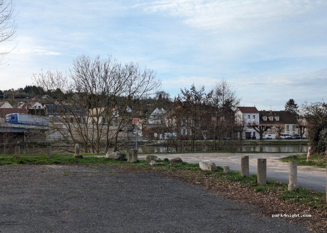 (89140) Pont-sur-Yonne - 6 Rue de la Résistance — foto 2