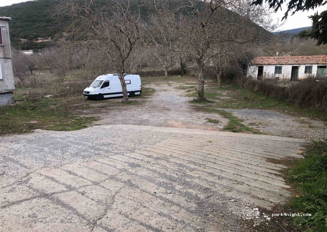 (230 67) Karies - 305 Eparchiaki Odos Chanion Selasias-Agiou Petrou — foto 3