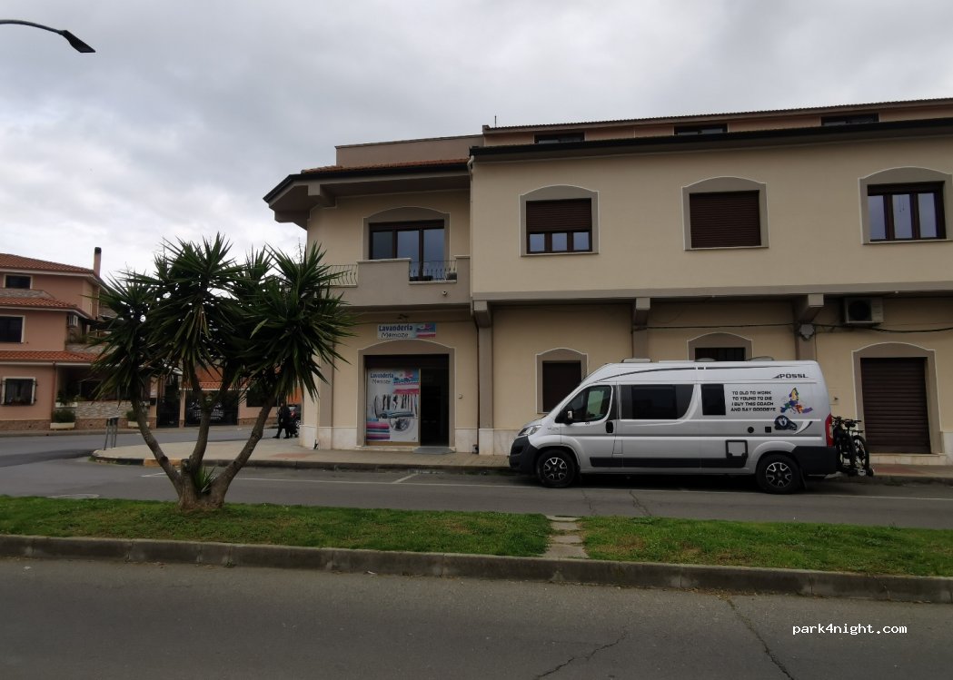 (09010) San Giovanni Suergiu - 1A Via Giuseppe di Vittorio — foto