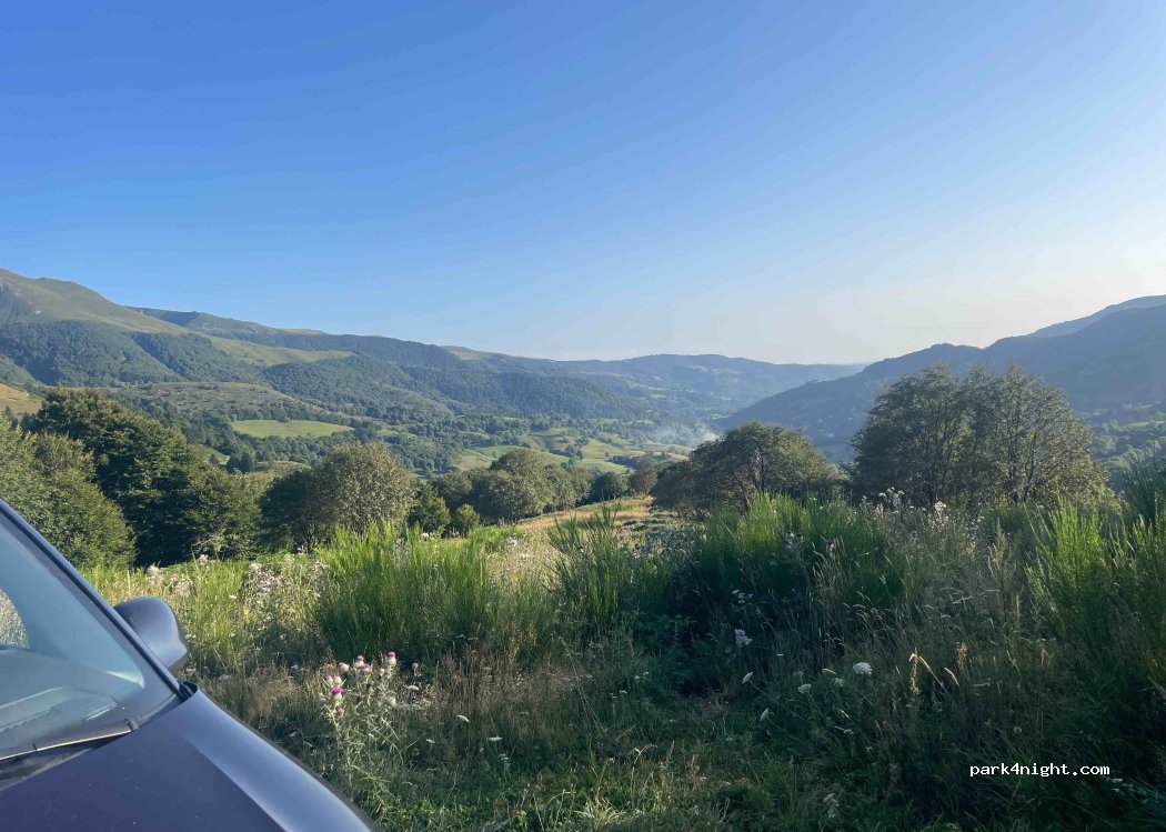 (15800) Saint-Jacques-des-Blats - Unnamed Road — foto 3