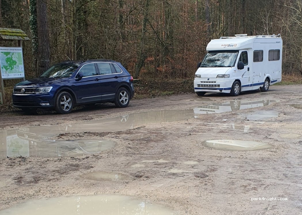 (90537) Feucht - 3 Hahnhof — foto