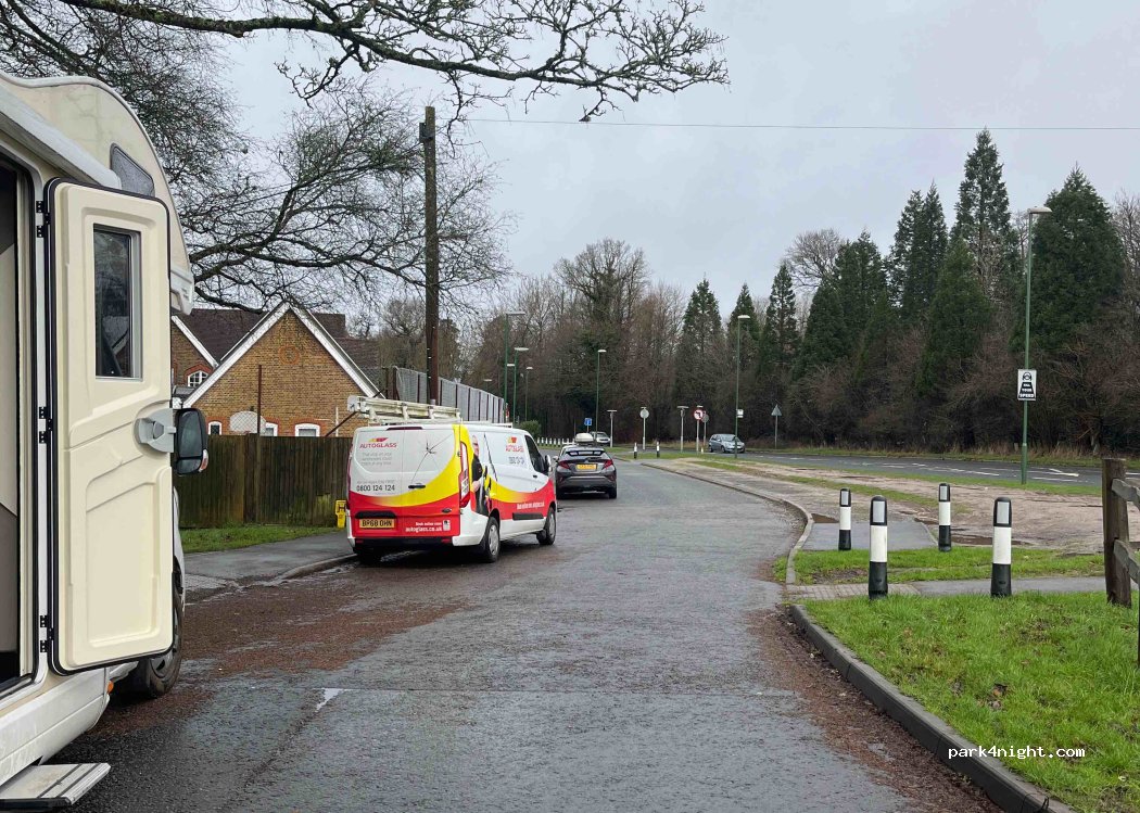 (RH17 6HE) Haywards Heath - 2 Hoadlands — foto
