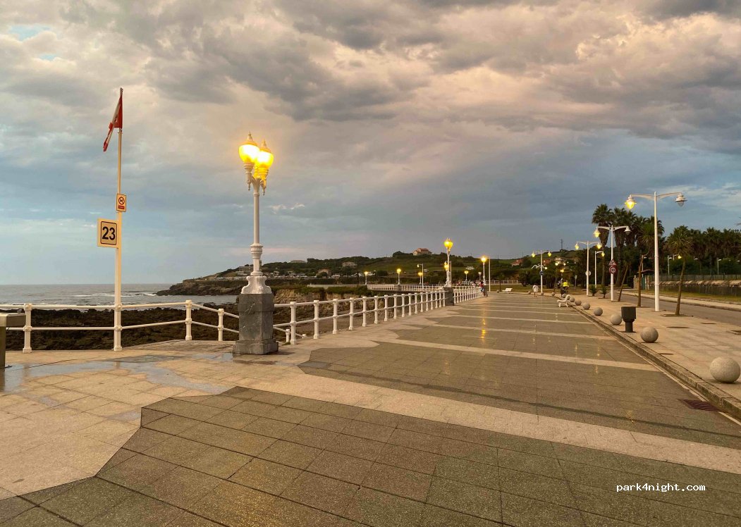 Camping Gijón Costa Surf - EL Rinconín, Gijón, Asturias — foto 2