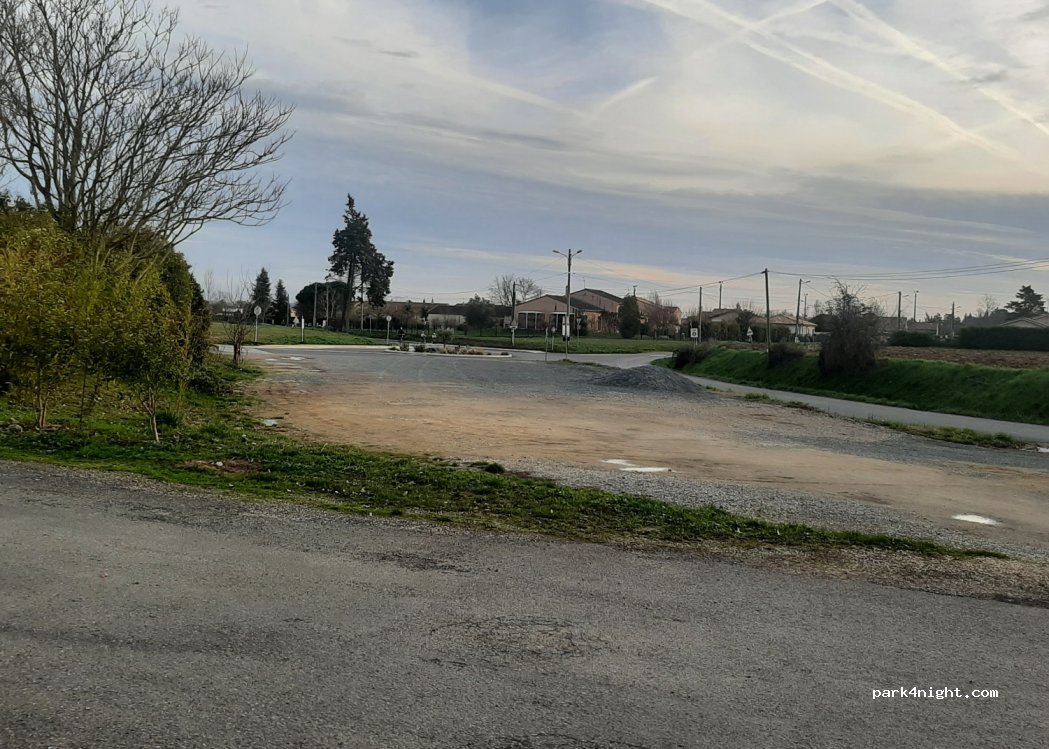 (81800) Rabastens - 6 Avenue De la Croix blanche — foto