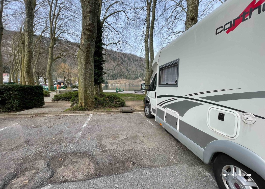 (01130) Nantua - 2 Avenue du Lac — foto 5