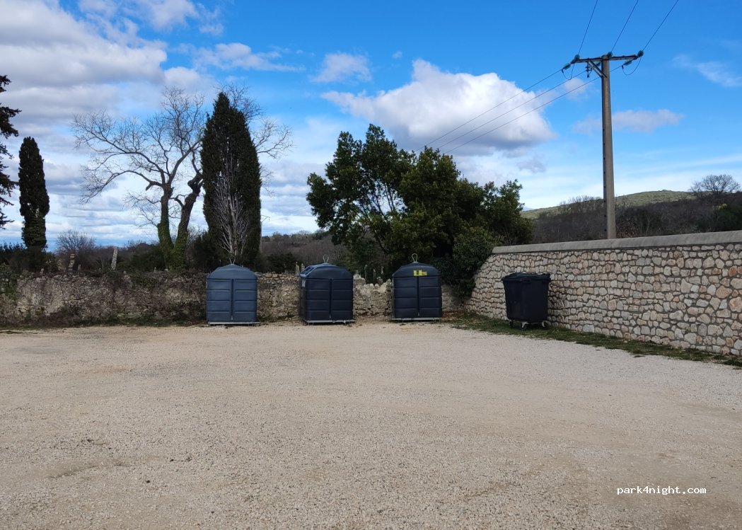(30580) Brouzet-lès-Alès - Rue du Cimetière — foto 2