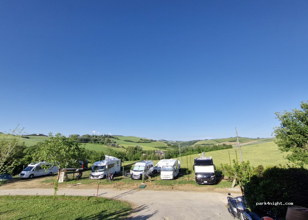 Cantina Podere Ferraruola-Dozza — foto 4