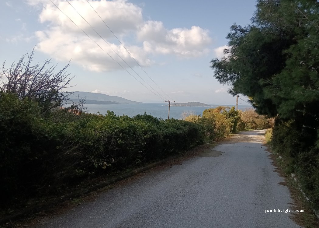 (340 13) Kokkinis - — foto