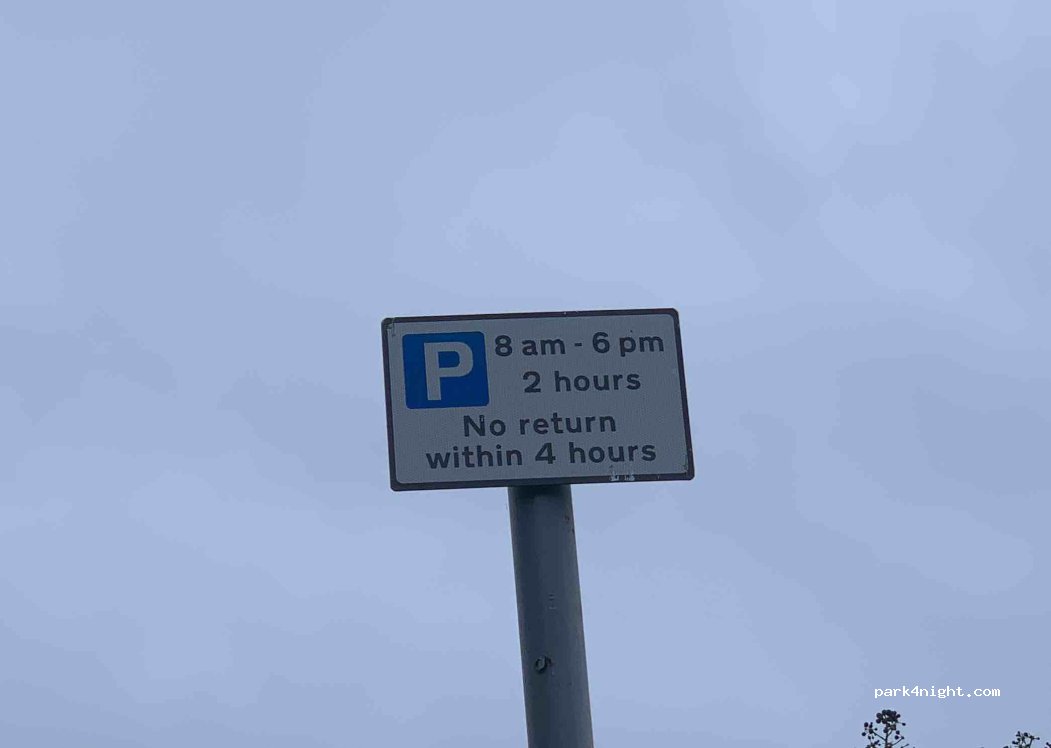 (SL4 6BS) Windsor - Meadow Lane — foto