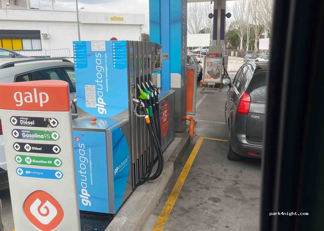 (28905) Getafe - 3 Avenida de las Arcas del Agua — foto