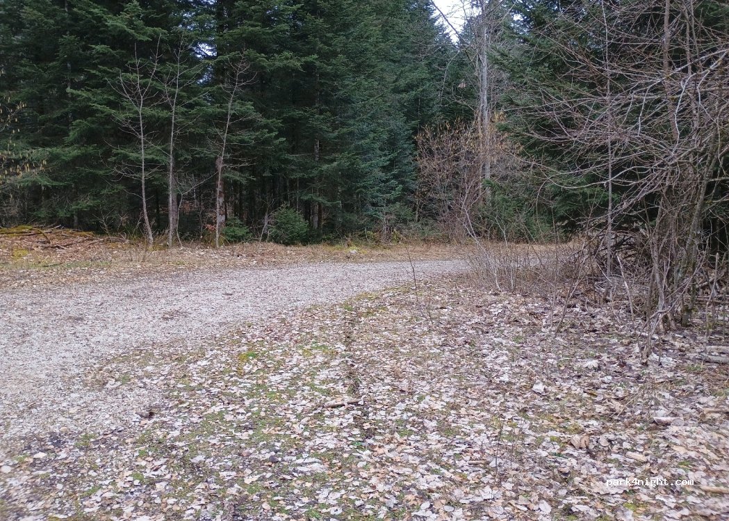 (25160) Malbuisson - Unnamed road — foto 2