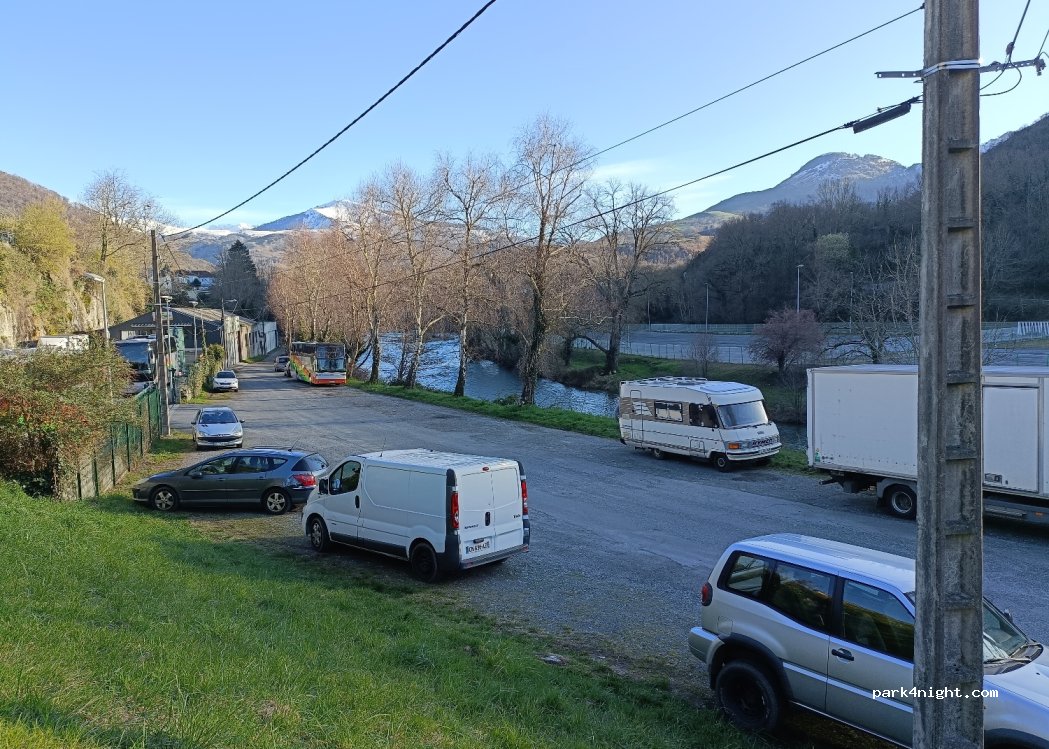 (65100) Lourdes - 15 Boulevard du Gave — foto