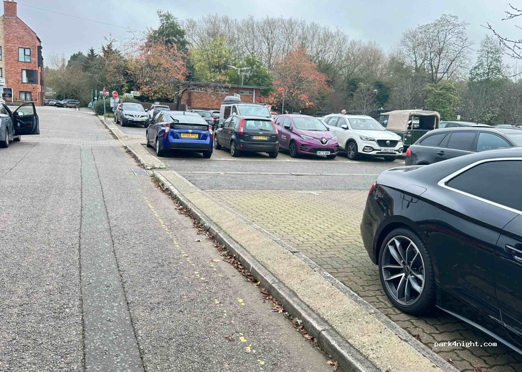 (MK18 1RP) Buckingham - Cornwalls Mdw — foto