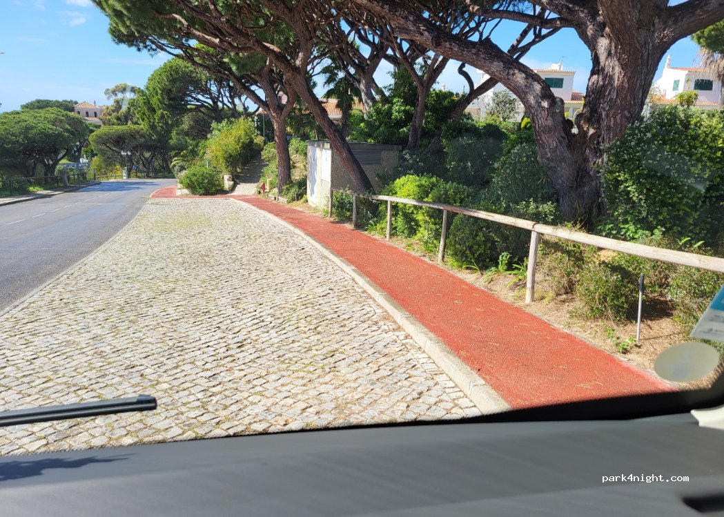 (8135-170) Faro - 118 Rua de Miramar — foto
