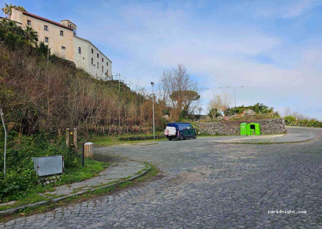 (80049) Somma Vesuviana - 127 Via Santa Maria delle Grazie a Castello — foto 2