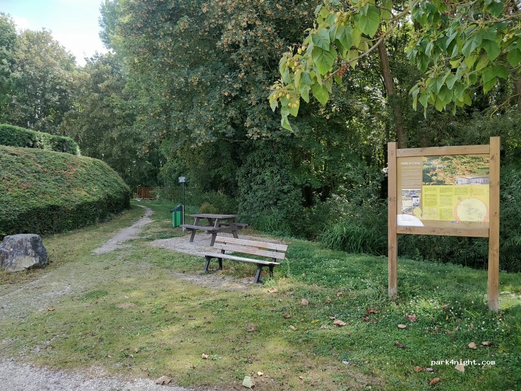 (10230) Mailly-le-Camp - 6 Rue Saint-Martin — foto 2