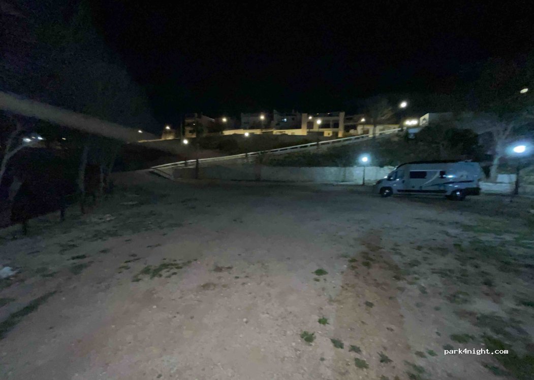 (46625) Cofrentes - 4A Avenida Jucar-Cabriel — foto