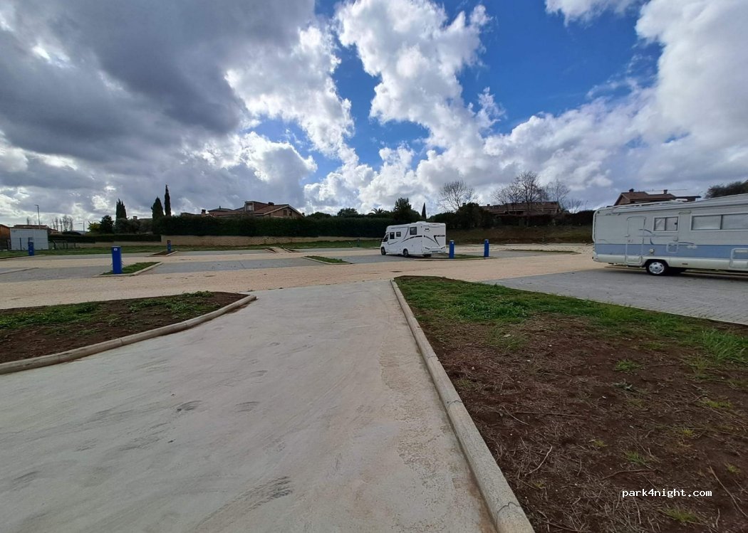 Area Sosta Camper Ronciglione — foto 2