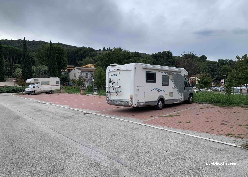 Area sosta camper Deruta — foto 4