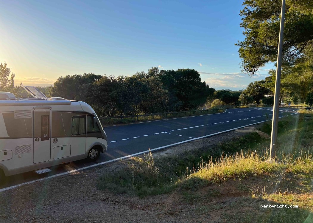 (11110) Salles-d'Aude - Unnamed Road — foto 2