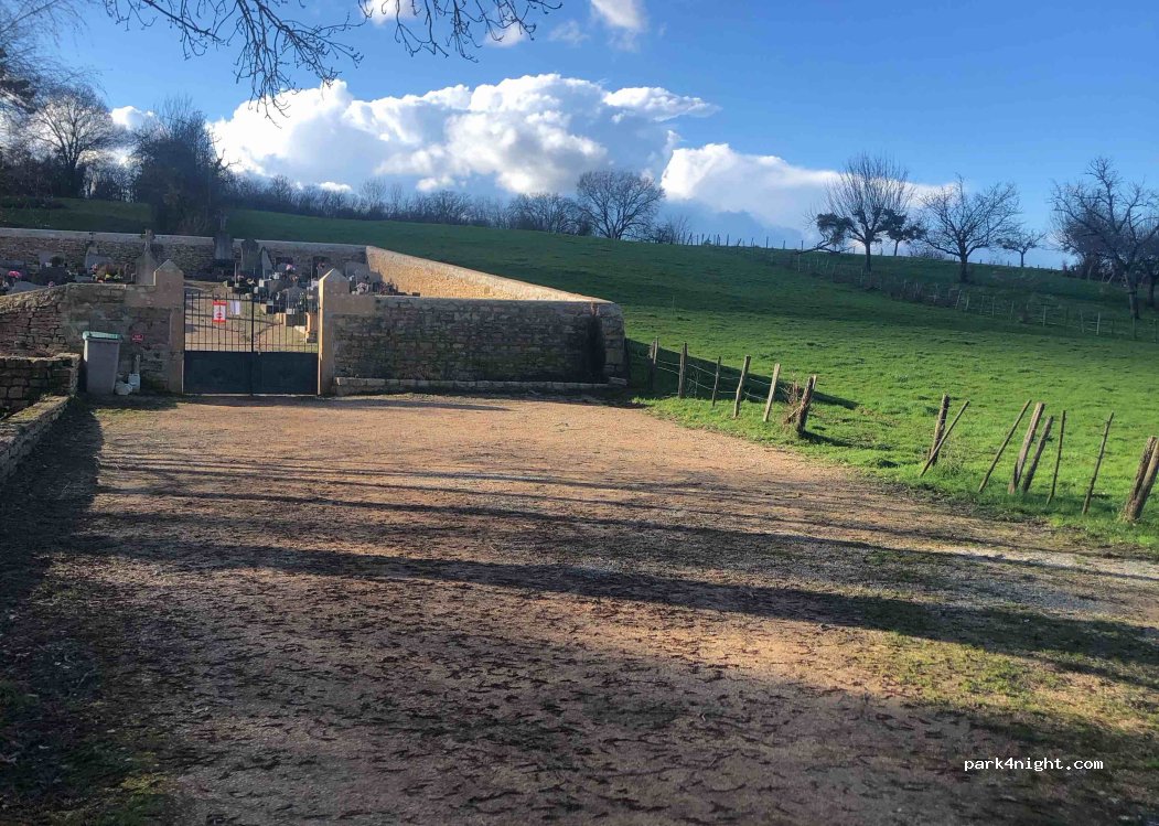 (71260) Charbonnières - 7 Route de Clessé — foto