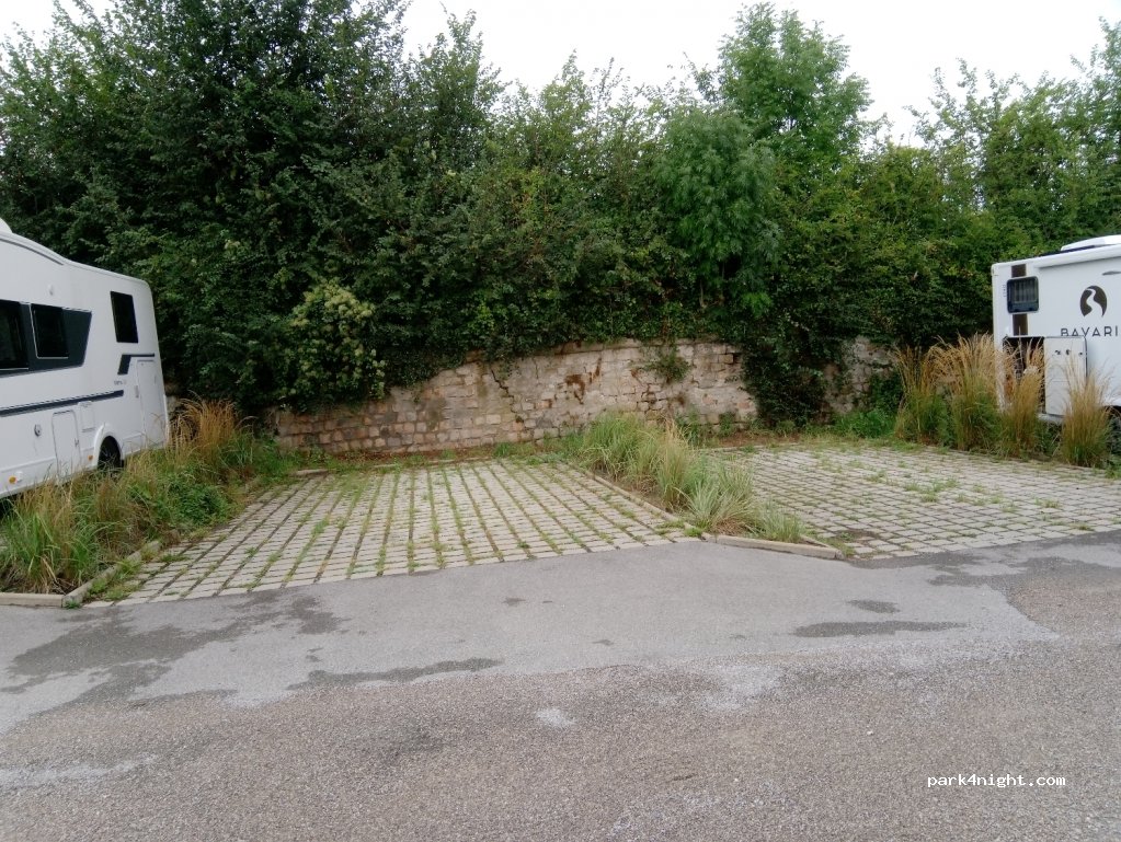 (62170) Montreuil - 2-17 Avenue des Garennes — foto
